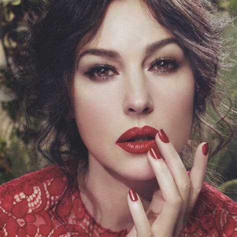 monica bellucci makeup colors